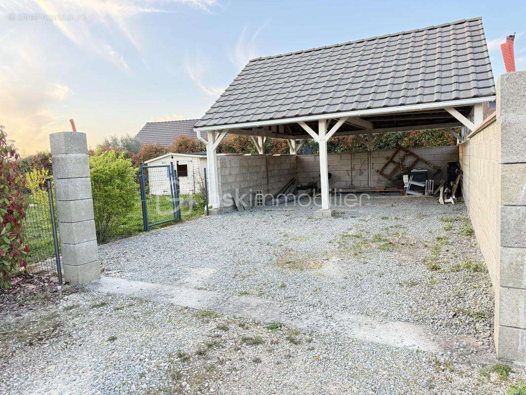 Maison à LA CHAPELLE-SAINT-URSIN