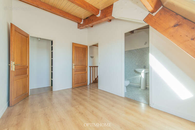Appartement à PUTEAUX