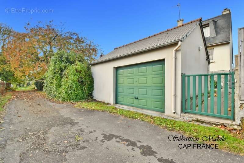 Maison à PLEINE-FOUGERES