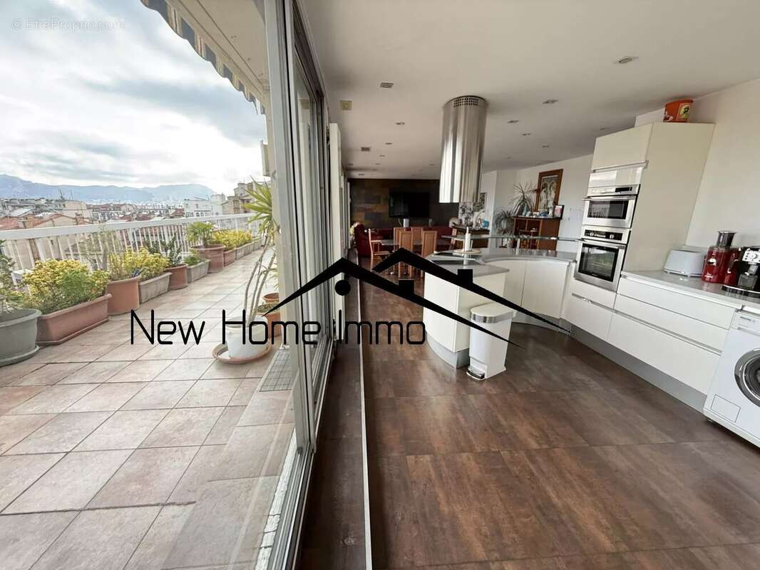 Appartement à MARSEILLE-6E