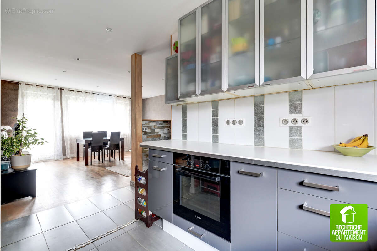 Appartement à TASSIN-LA-DEMI-LUNE