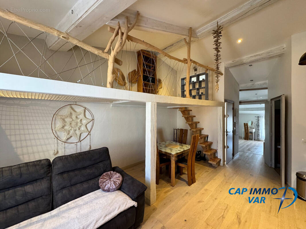 Appartement à LE BEAUSSET