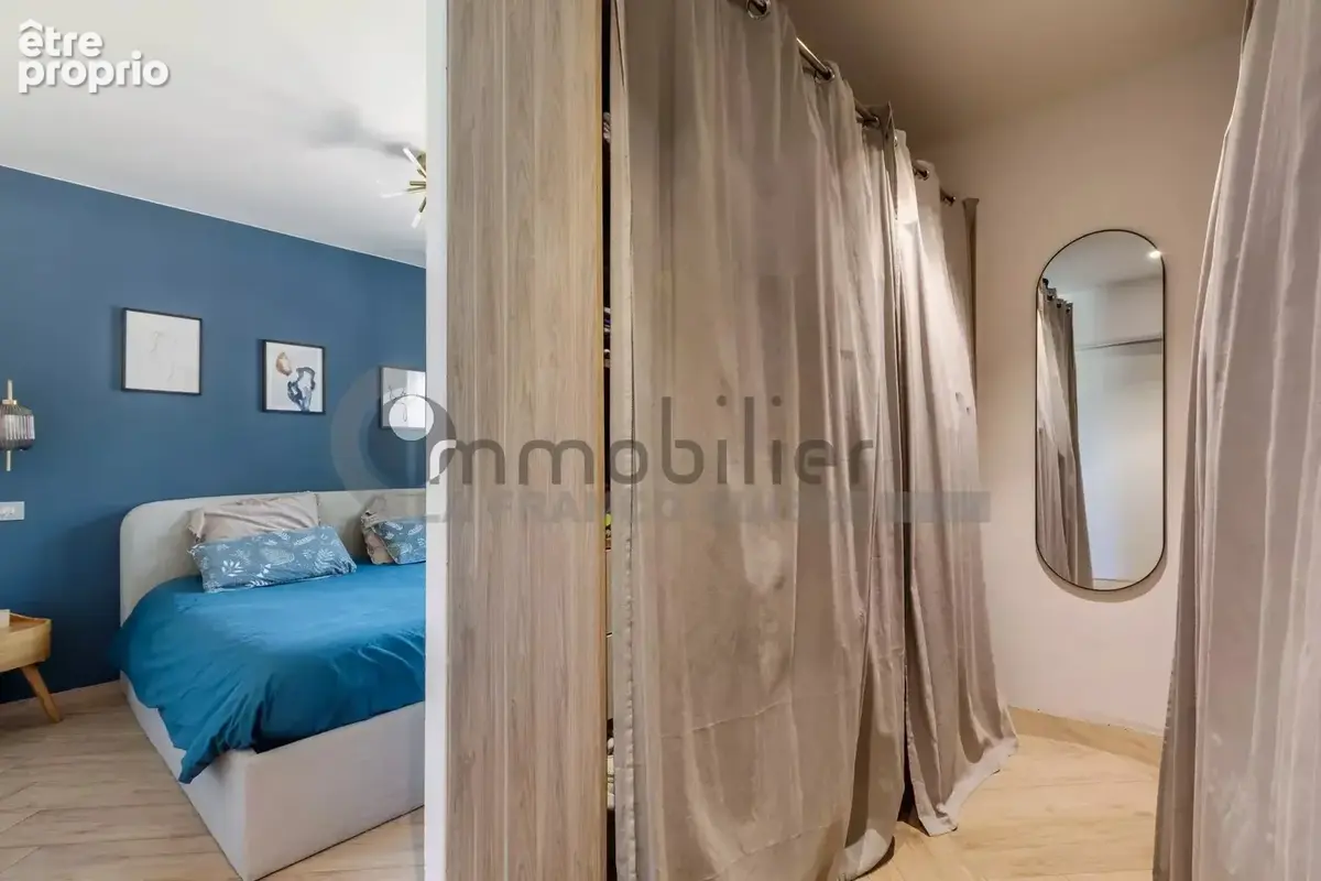 Appartement de 118m² avec piscine privative, terrasse, jardin et stationnements - photo 17