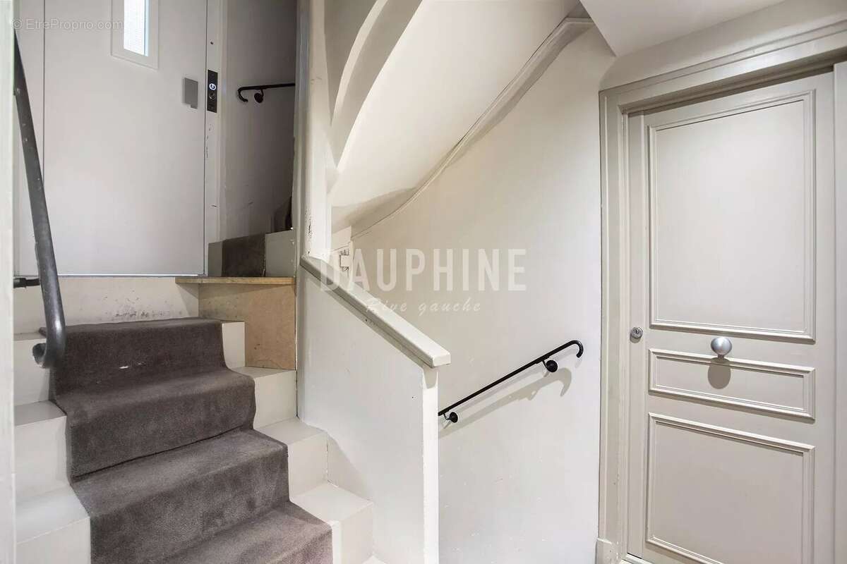 Appartement à PARIS-6E