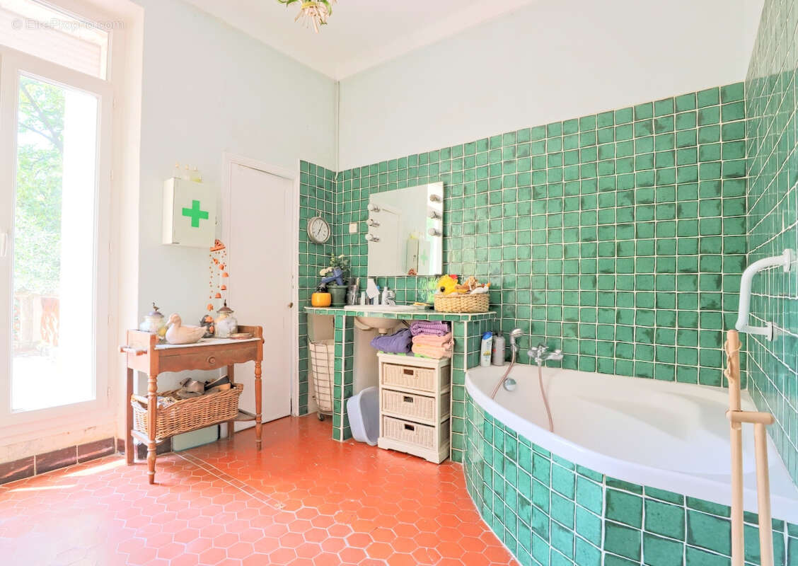 Maison à LA VALETTE-DU-VAR