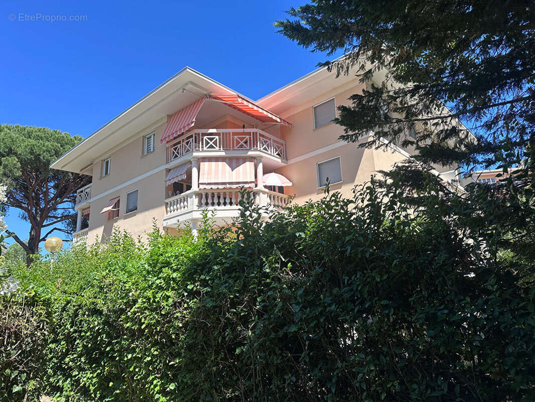 Appartement à FREJUS