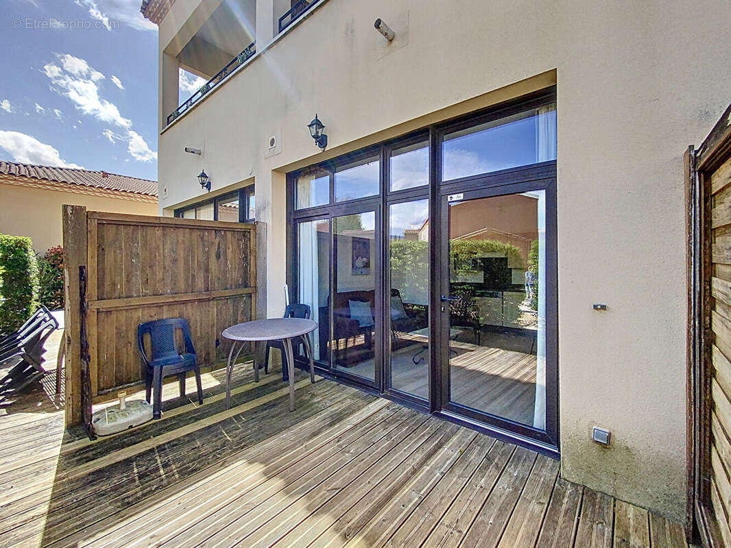 Appartement à L&#039;ISLE-SUR-LA-SORGUE