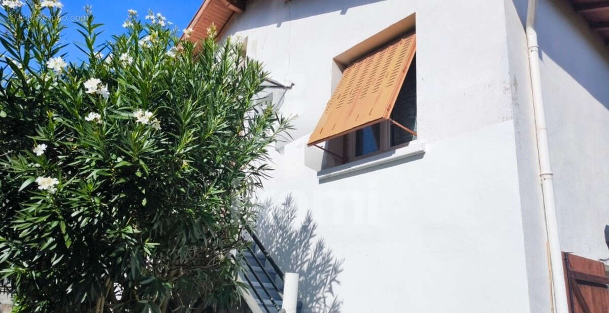 Autre à SAINT-RAMBERT-D'ALBON