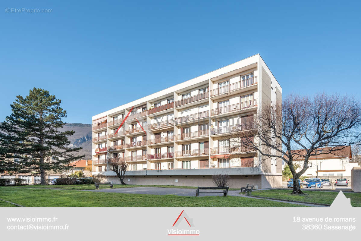 Appartement à FONTAINE