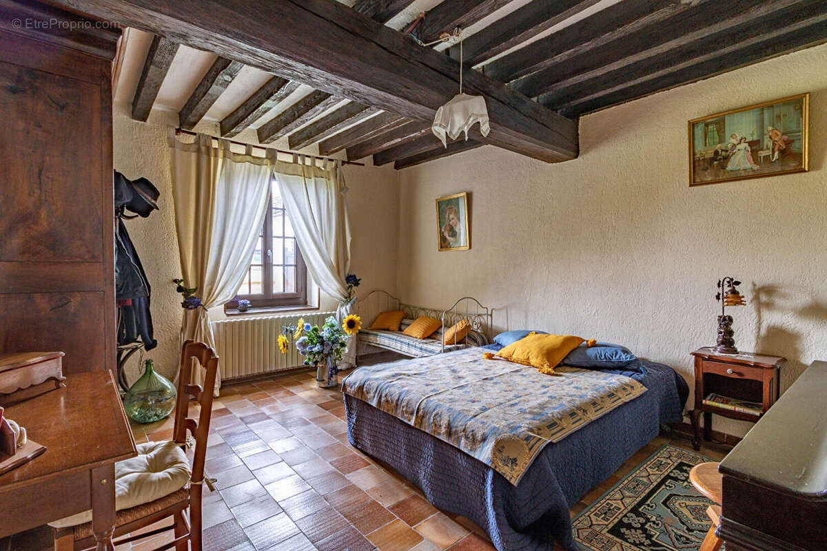 Maison à PRECY-SUR-VRIN