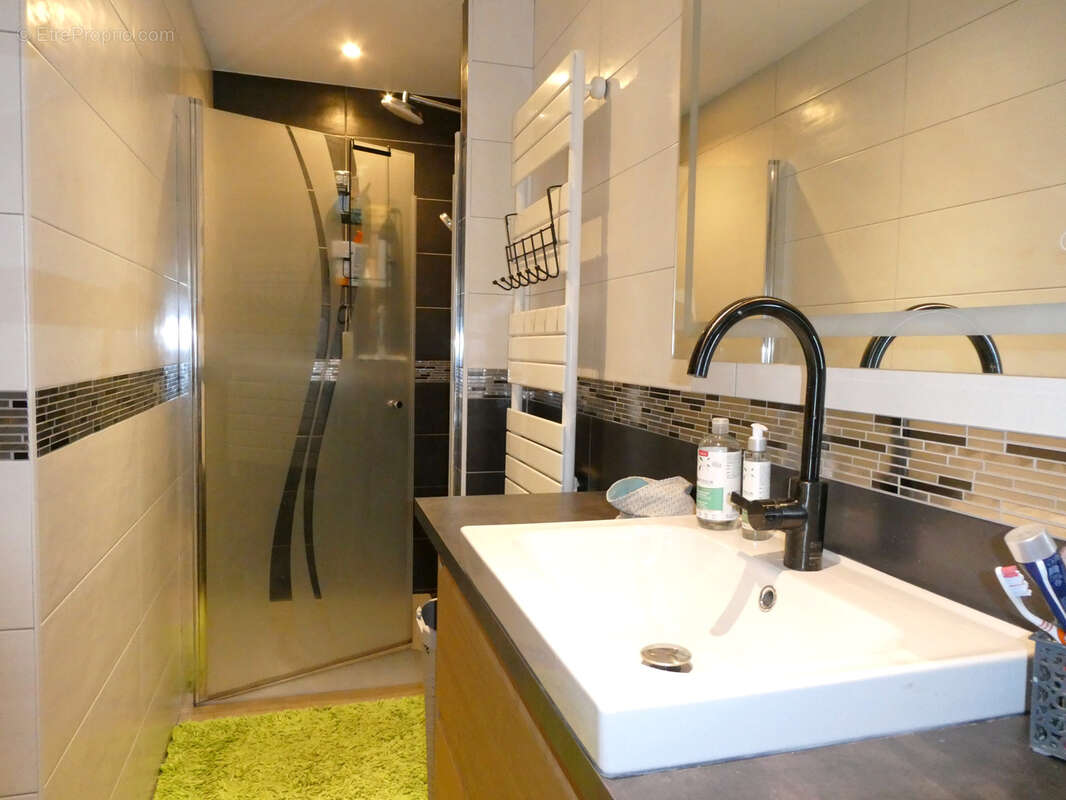 Maison à SAINT-LAURENT-DE-CHAMOUSSET