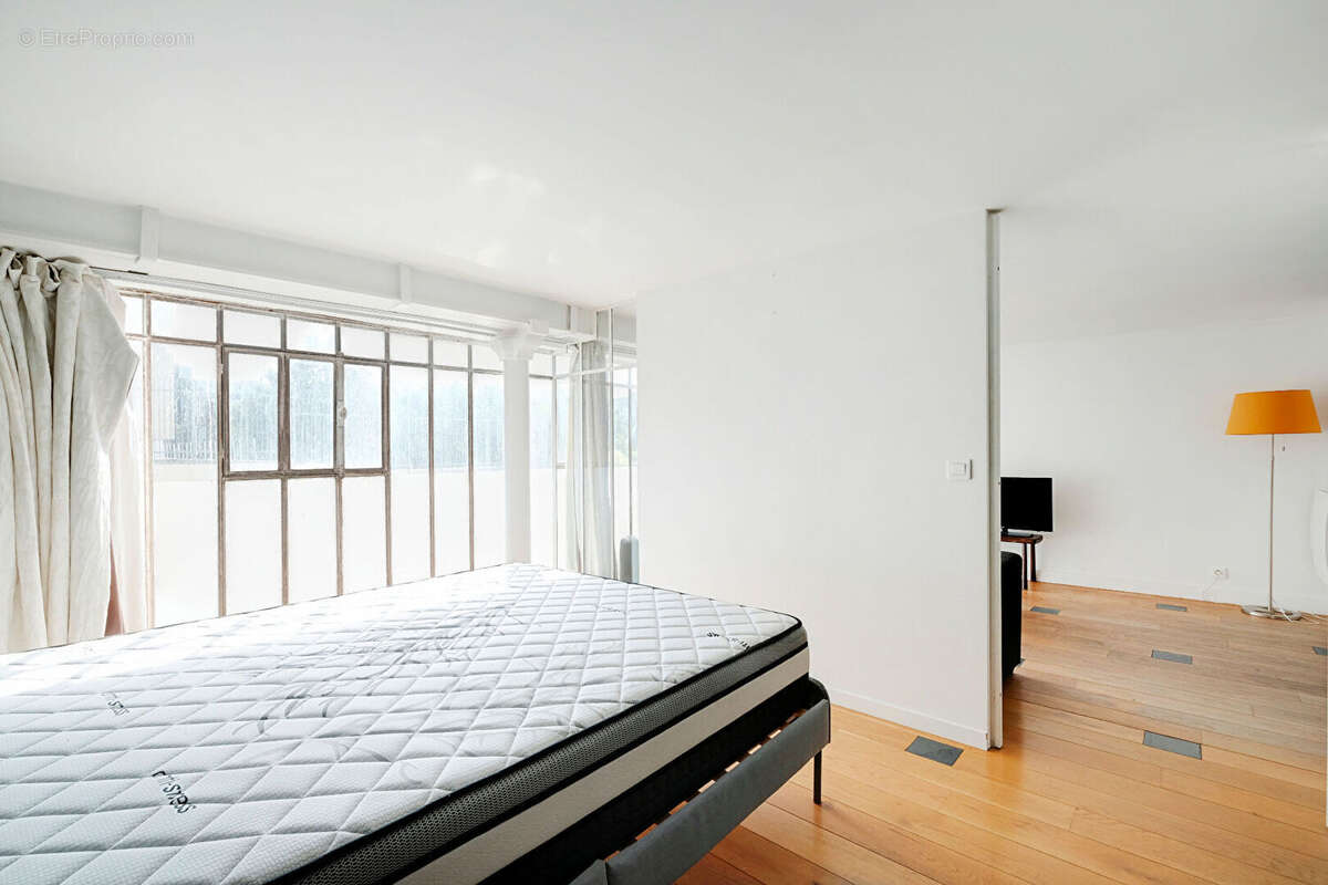 Appartement à PARIS-11E