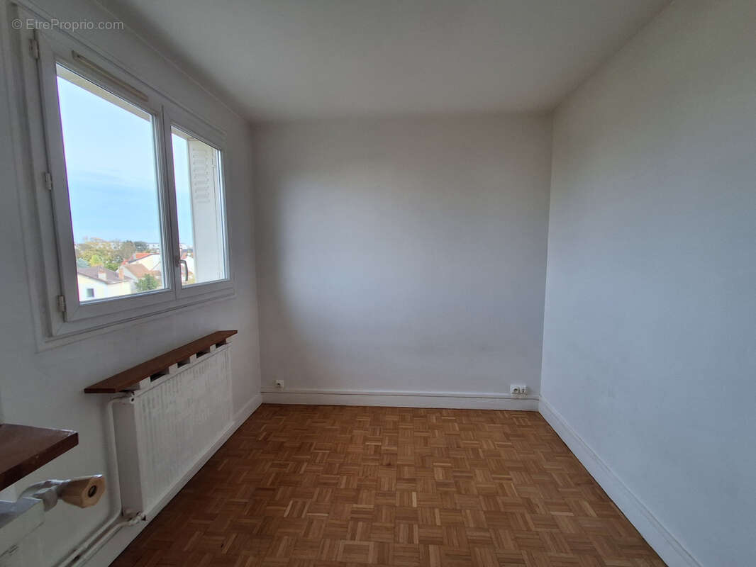 Appartement à SAINT-MAUR-DES-FOSSES