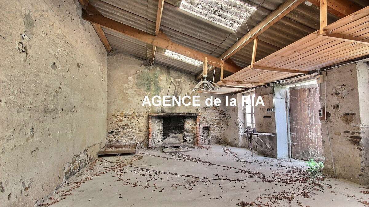 MAISON DE VILLE - 4 chambres - plein centre - photo 13