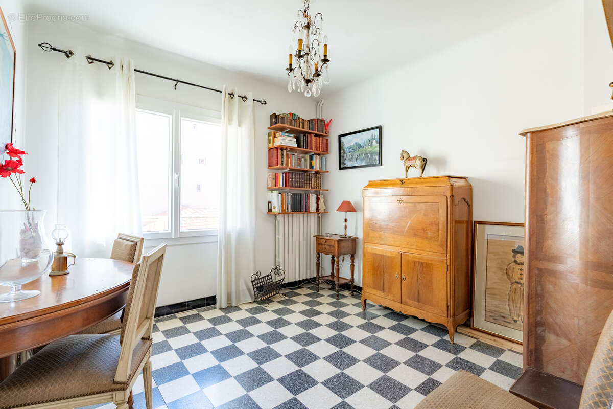 Appartement à MARSEILLE-7E