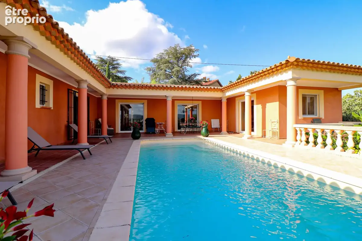 Exclusivite villa traditionnelle tout de plain pied 142m2 avec piscine et vue panoramique - photo 2