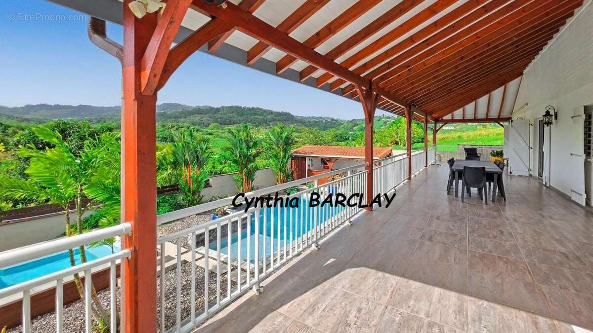 Maison 305 m² à Ducos  - photo 6