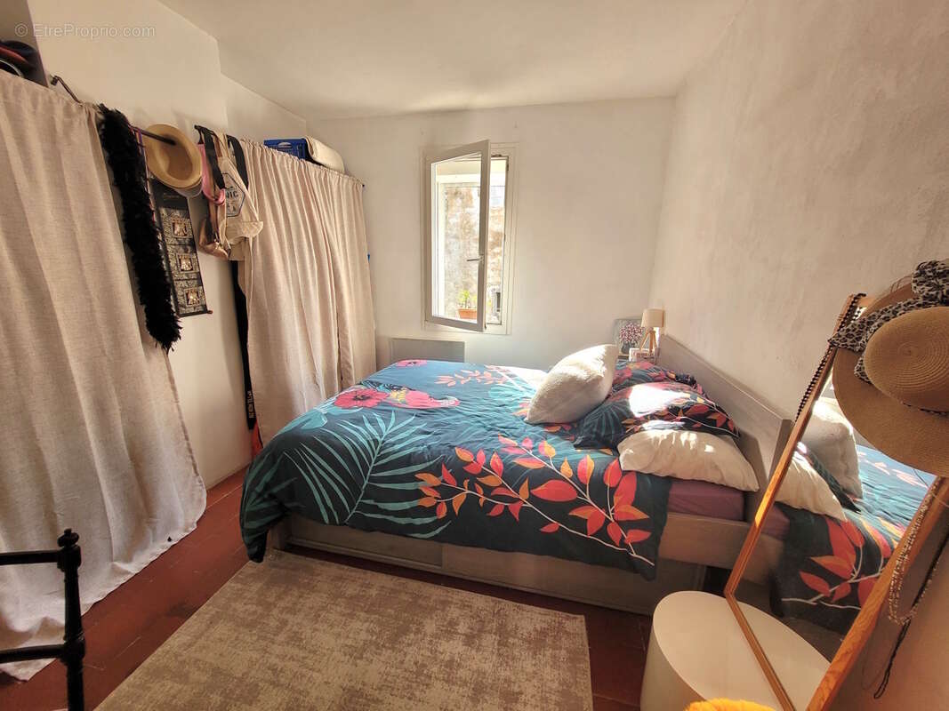 Appartement à SAINT-GENIES-DE-FONTEDIT