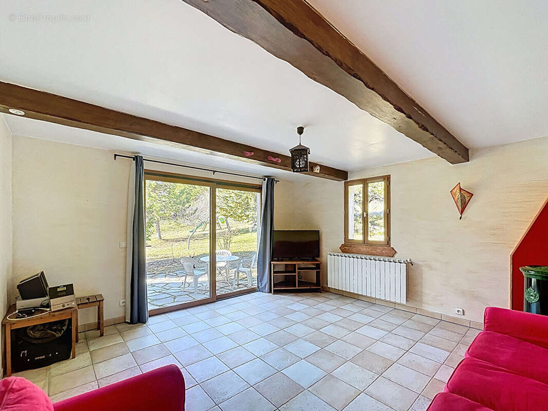 Maison à LA PALUD-SUR-VERDON