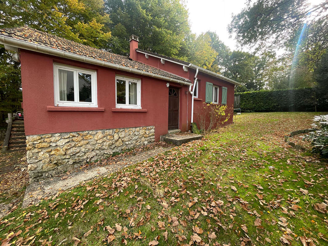 Maison à LES ESSARTS-LE-ROI