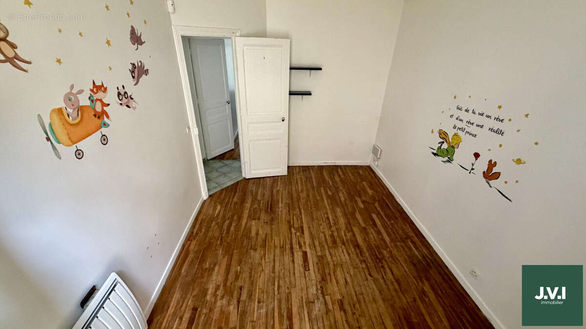 A VENDRE Appartement Enghien Les Bains 2 pièce(s) 46 m2 - photo 3