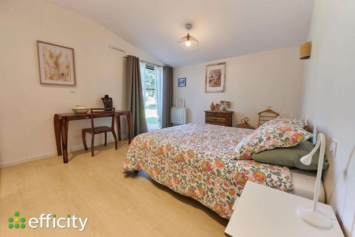 Maison 266 m² à Rochefort-Sur-Loire  - photo 9