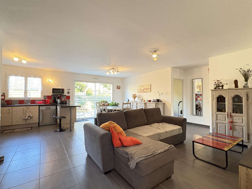 Maison à SAINT-SAUVEUR-D'AUNIS