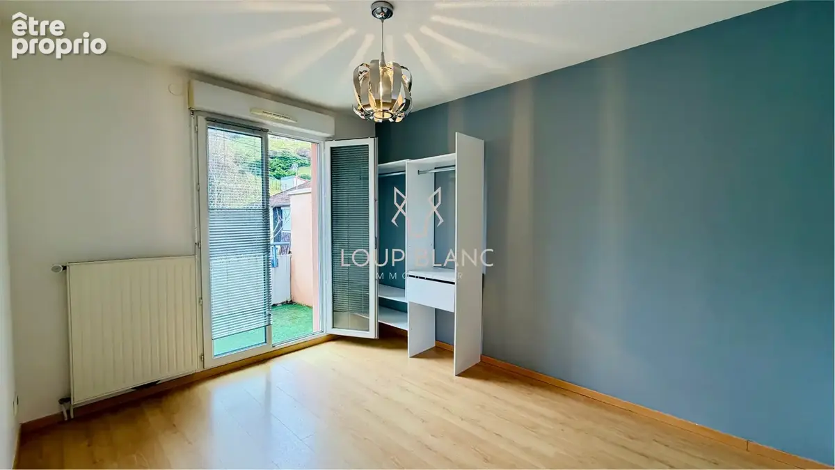 Maison mitoyenne de 100 m2 avec terrasse, balcon, garage et parkings   Mandeure - photo 3