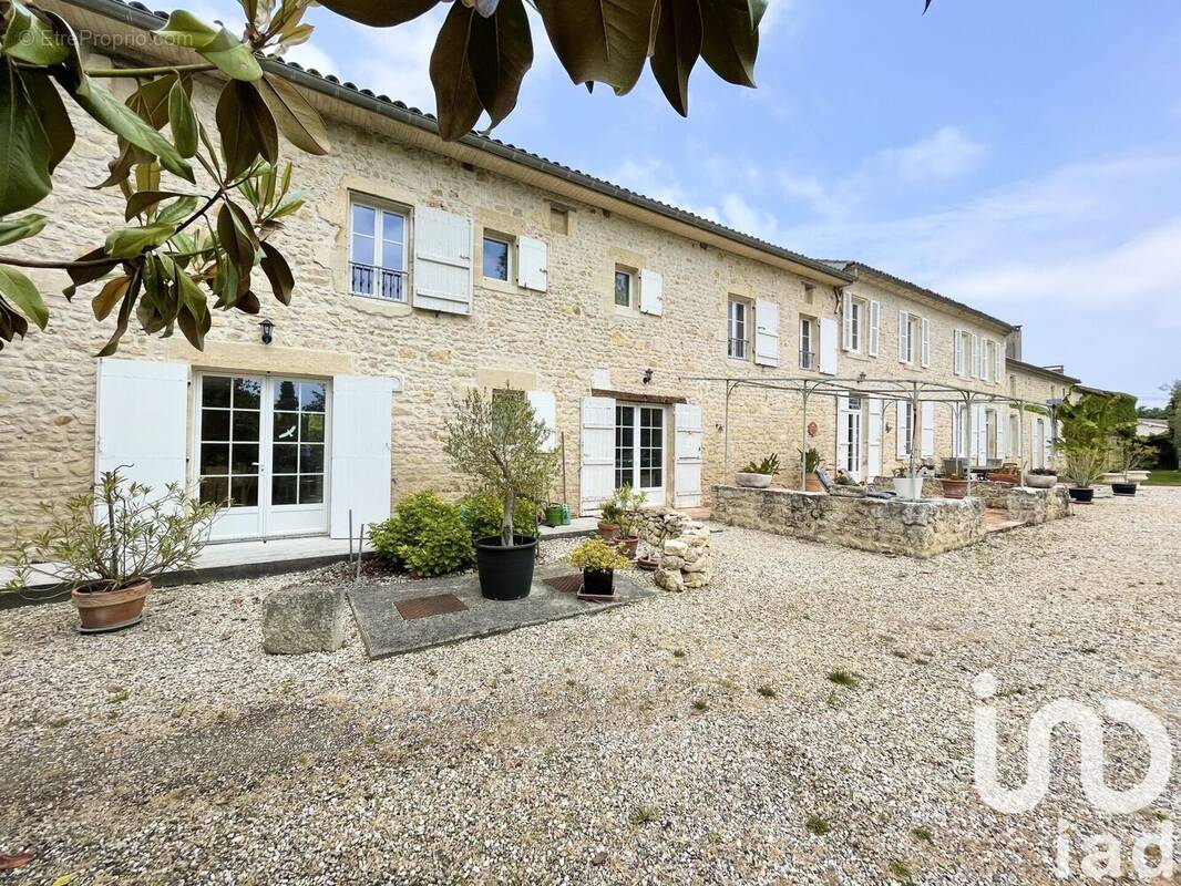 Photo 1 - Maison à LESPARRE-MEDOC