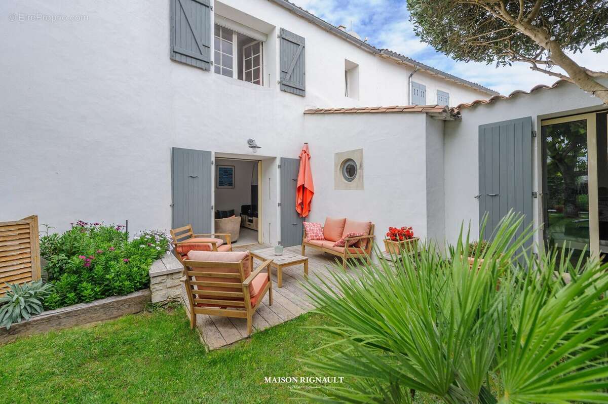 Maison à LA COUARDE-SUR-MER