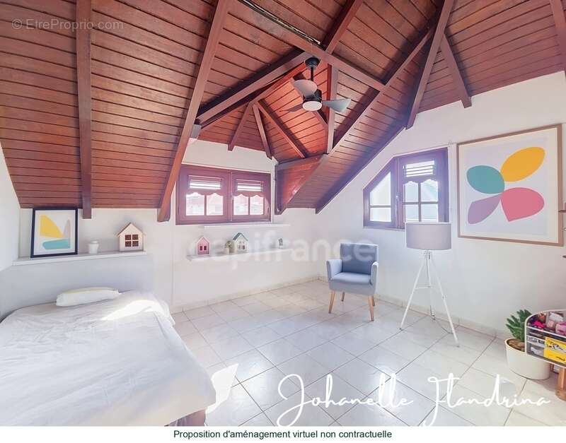 Les Abymes, Boisripeaux - Maison familiale 9 pièces de 230 m², sur 3 niveaux, garage, jardin - photo 20