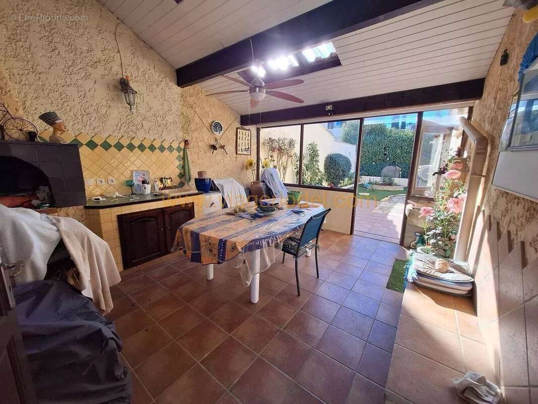 Maison à SIX-FOURS-LES-PLAGES