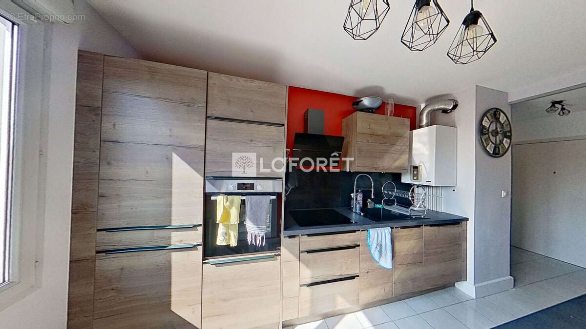 Appartement à LYON-8E