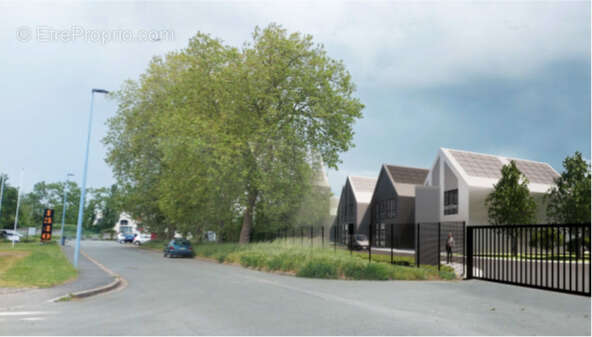 Commerce à LES PONTS-DE-CE