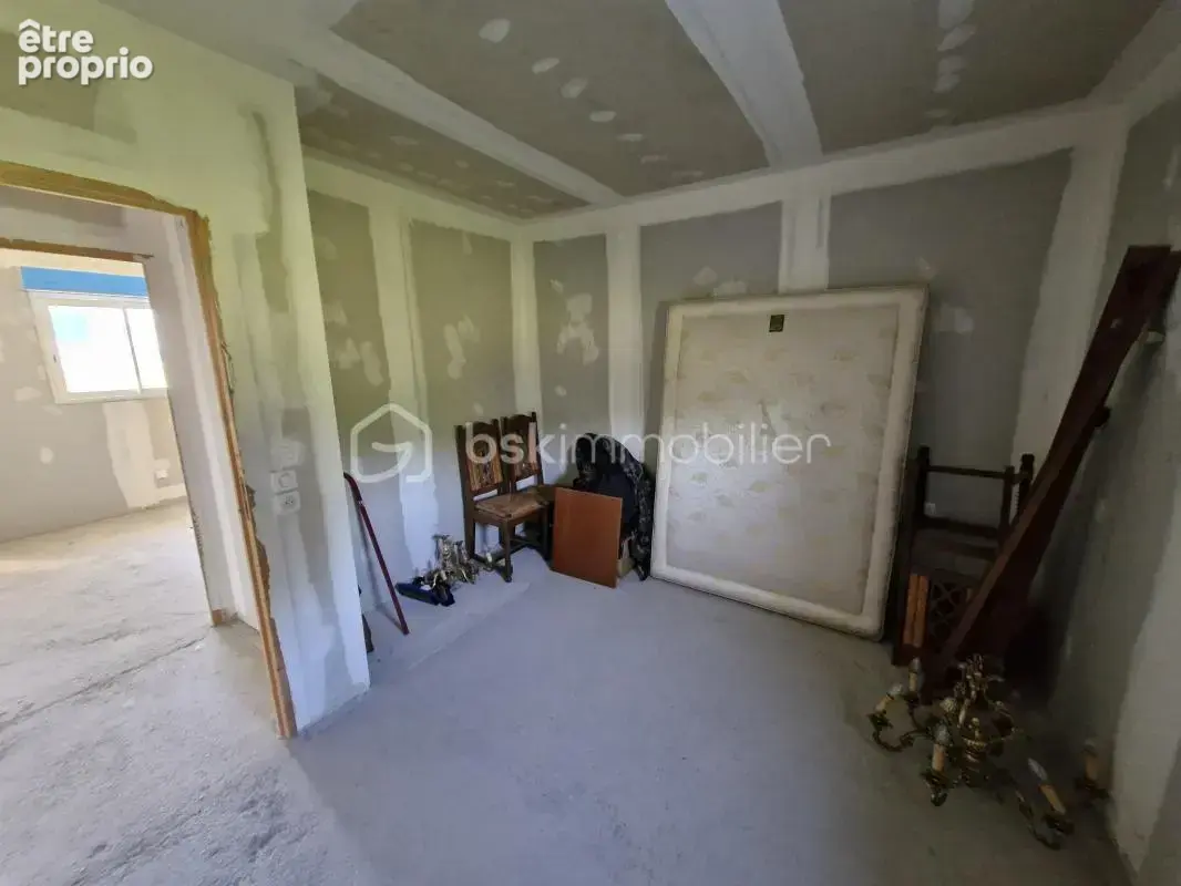 Charmante maison de 100m2 à finir de sublimer sur son terrain de 1985m2 à Menesplet - photo 8