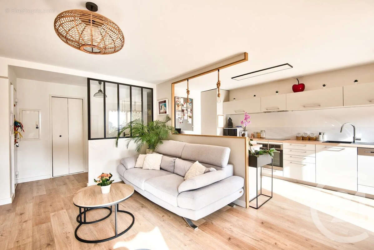 Appartement 70 m² à Nice  - photo 4
