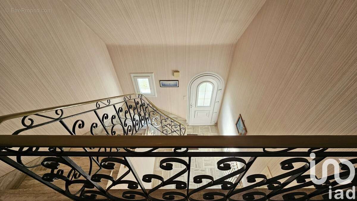 Photo 9 - Maison à SAINT-AVE