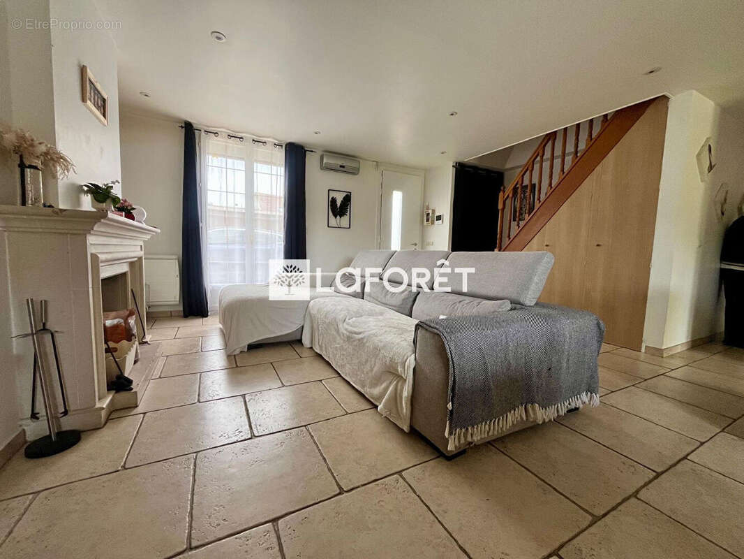 Maison Hondainville 7 pièce(s) 135 m2 - photo 6