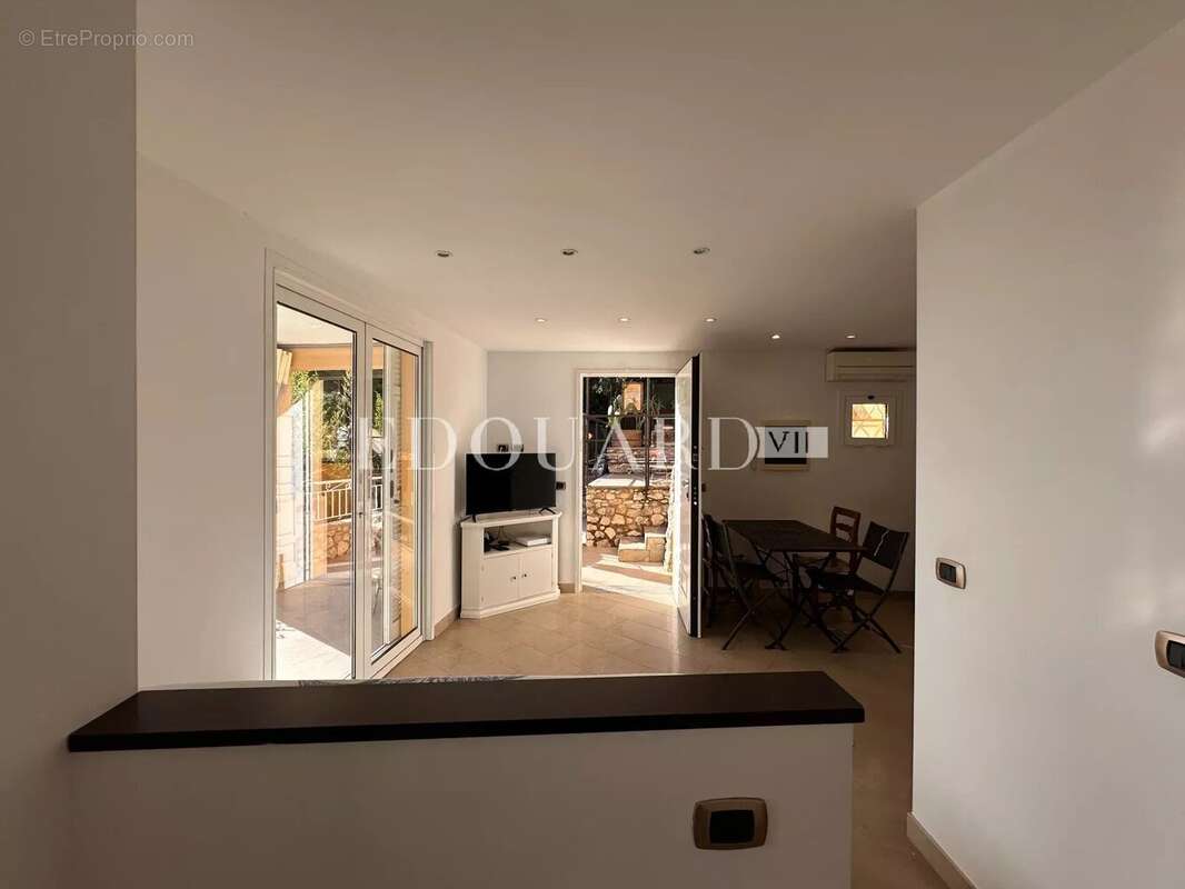 Appartement à ROQUEBRUNE-CAP-MARTIN