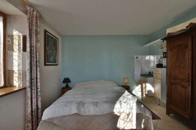 Maison à SAINT-AGNANT-DE-VERSILLAT