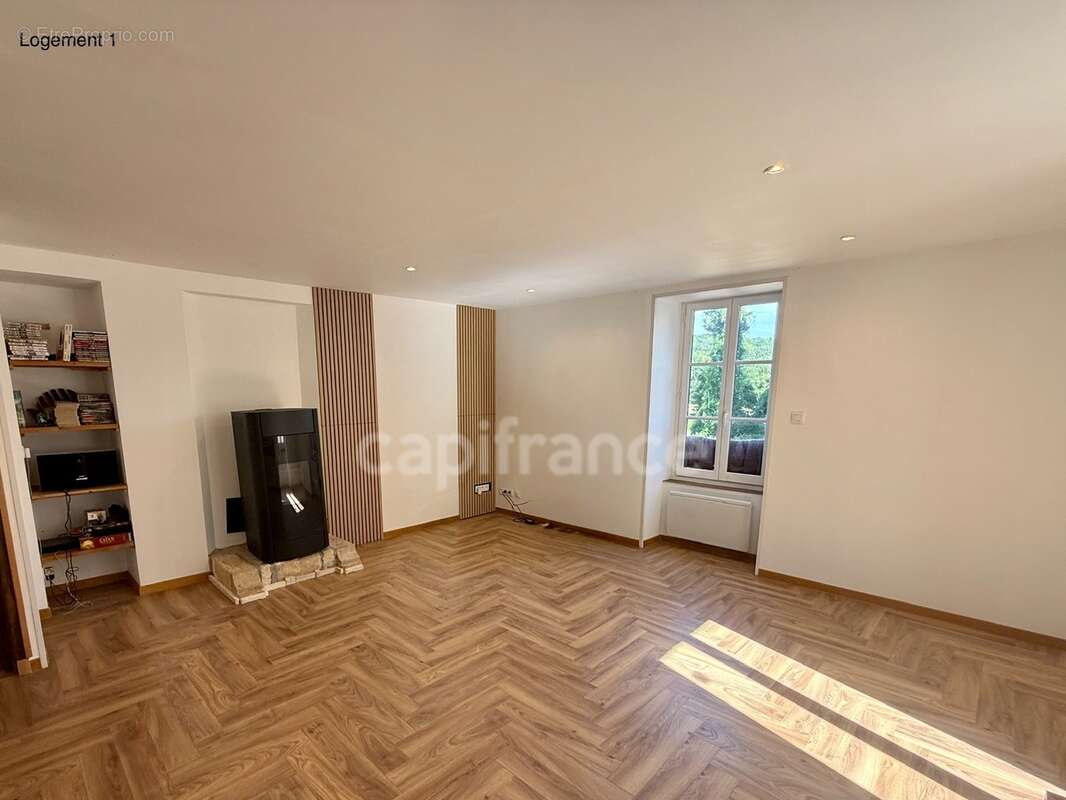 Maison avec deux logements indépendants : une opportunité rare pour habiter, investir ou réunir plusieurs générations - photo 24