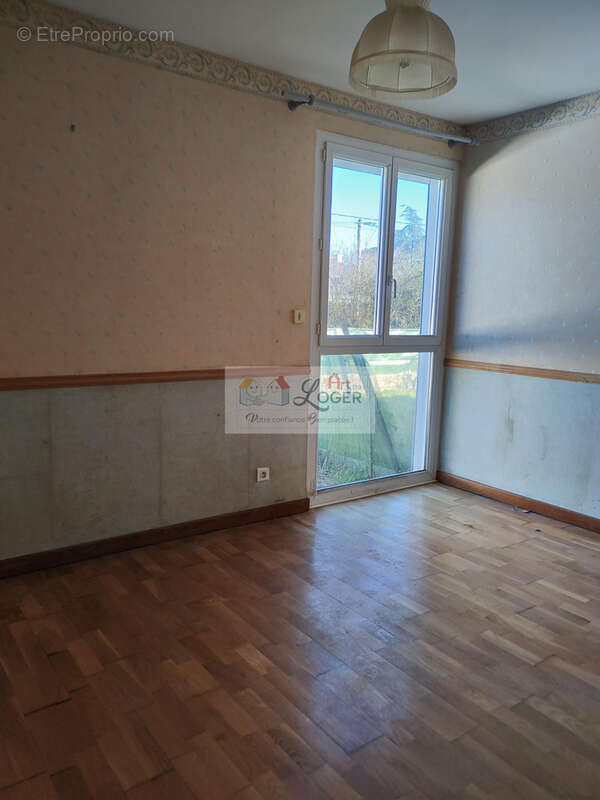 Maison à SAINTE-LUCE-SUR-LOIRE