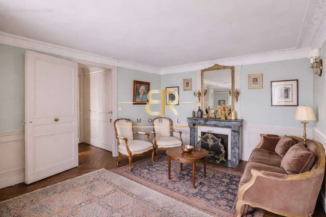 Appartement à PARIS-2E