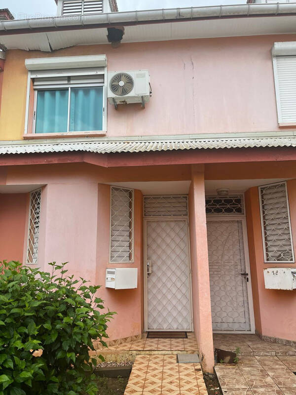 Maison à PETIT-BOURG