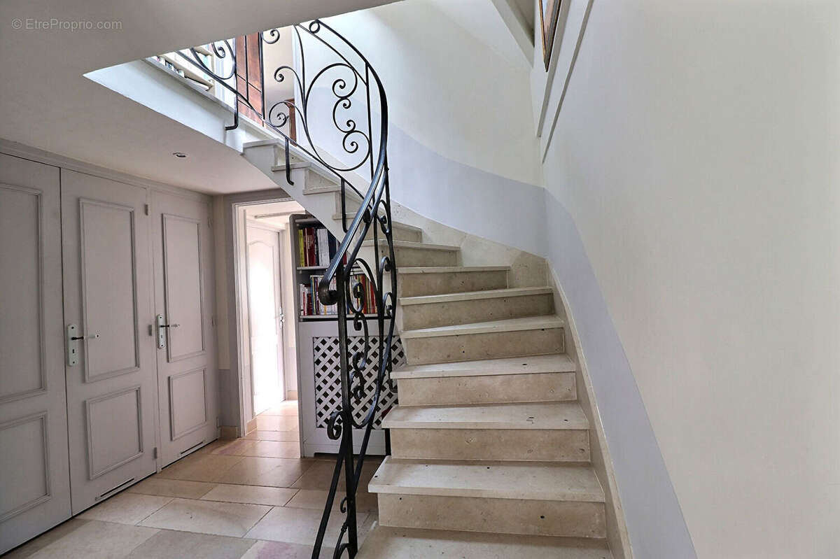 Maison à L'ETANG-LA-VILLE