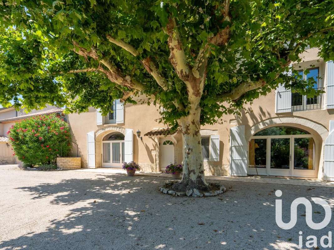 Photo 6 - Maison à SAINT-SATURNIN-LES-AVIGNON