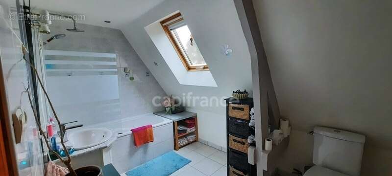 Charmante maison entièrement rénovée- Coup de cœur à Auzouville-sur-Ry - photo 11