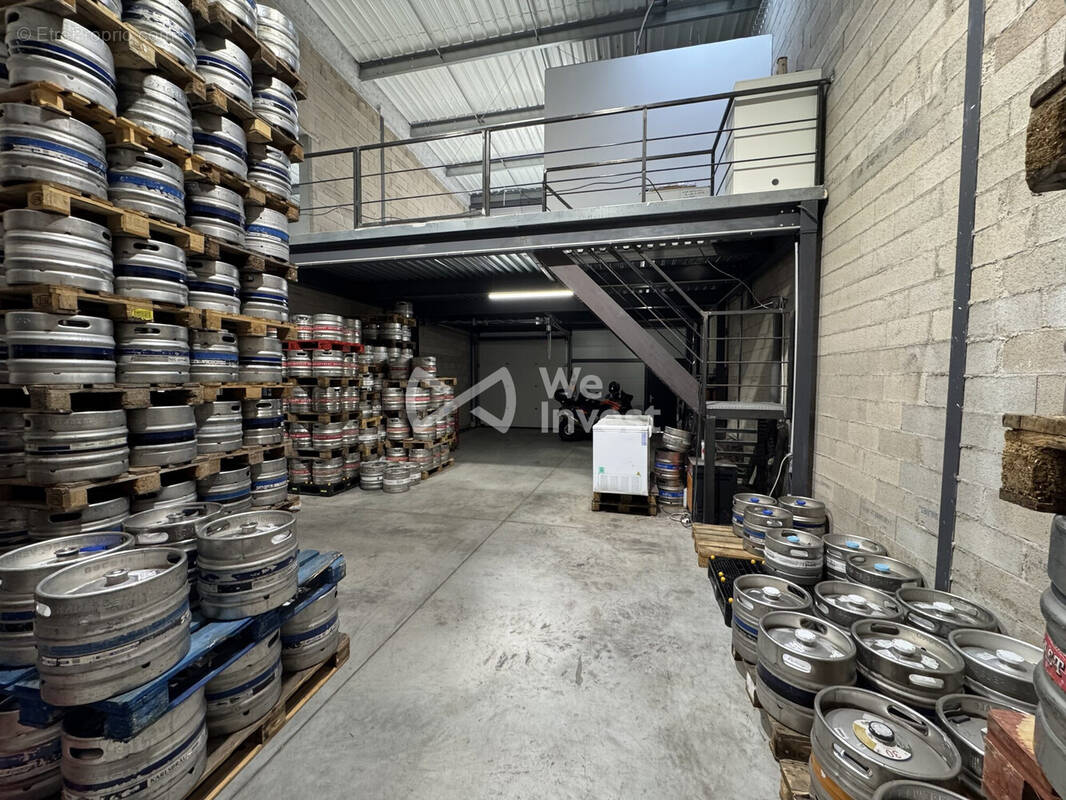 Commerce à VALERGUES