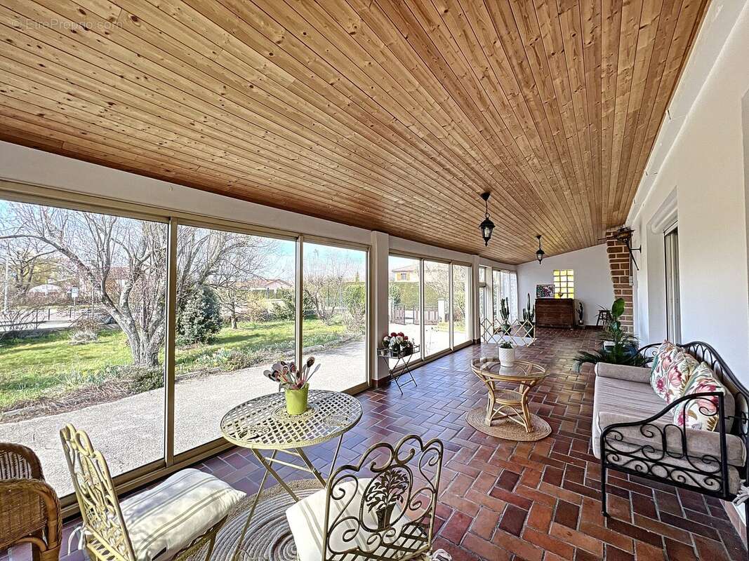 Véranda chauffée 40 m2 Malika ZIRANE 06 64 19 10 47 - Maison à BOURG-EN-BRESSE