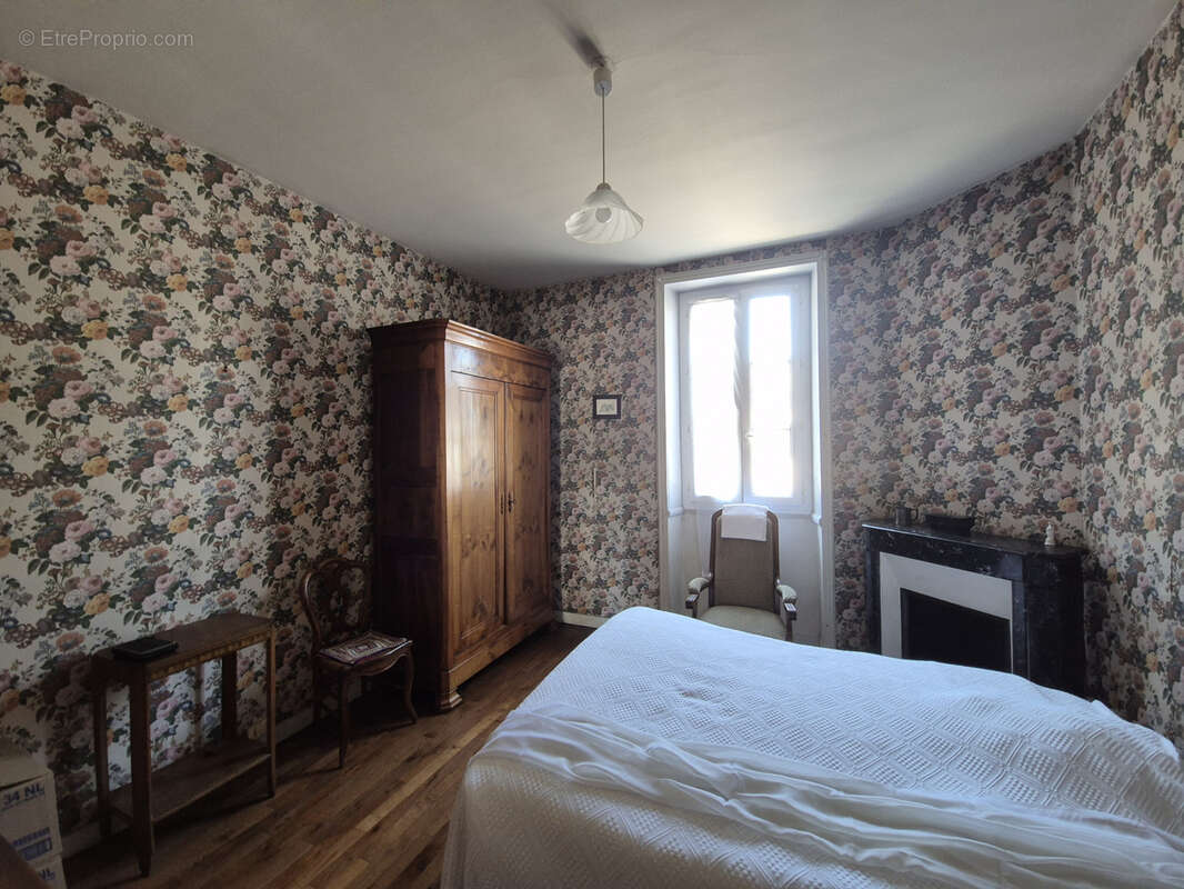 Maison à SABLE-SUR-SARTHE